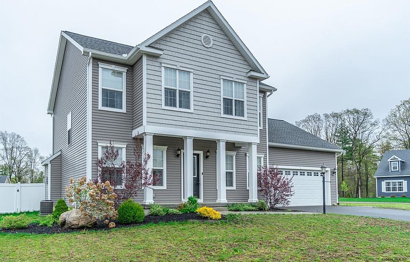 2nd image of 200 PARK RIDGE Drive