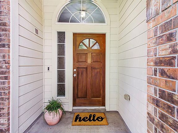 5th image of 25834 Chapman Falls Dr