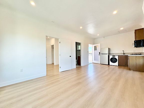 3rd image of 8959 W Hargis St Suite 4