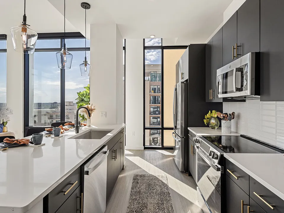 Overlook at Radius Dilworth apartments community photo
