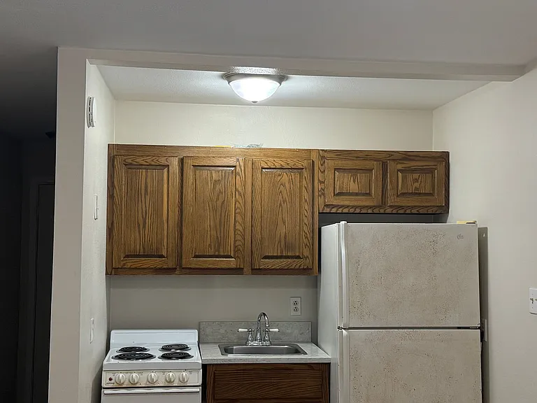 105 N Ruland St — Photo 5