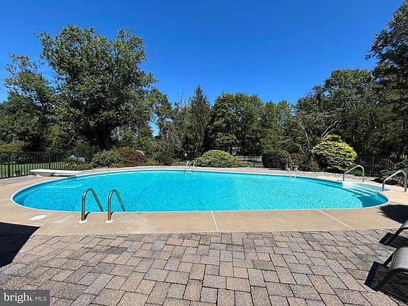 2nd image of 12 Pine Valley Rd