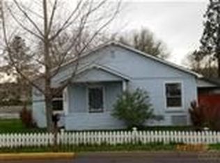 596 SW 1st St, Madras, OR 97741