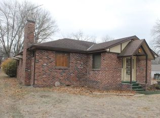 310 E Palmer St, Arma, KS 66712