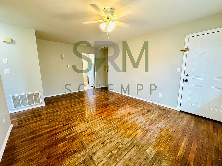 4710 Walnut Grove Ave — Photo 2