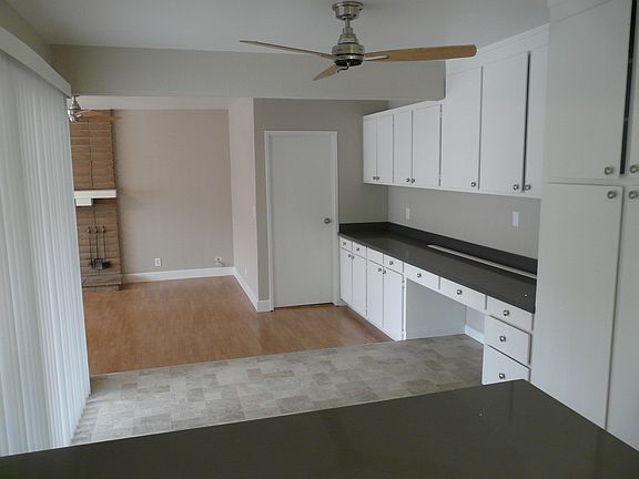 5th image of 3475 Grossmont Dr
