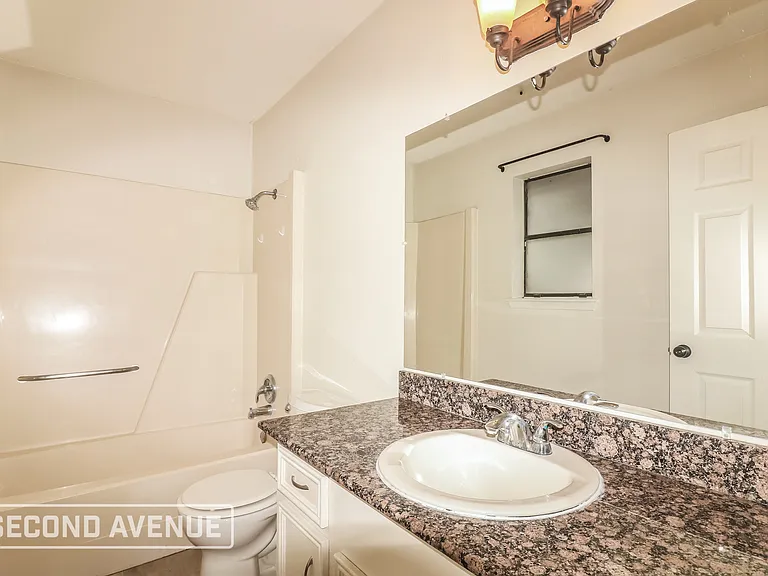 4301 Catfish Dr — Photo 19