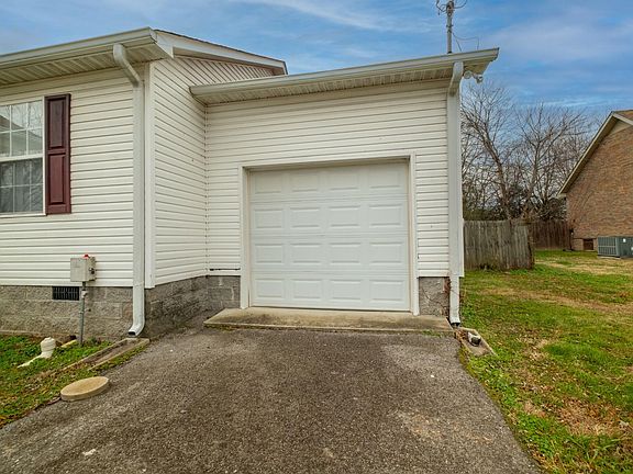 5th image of 117 Carter Blake Rd