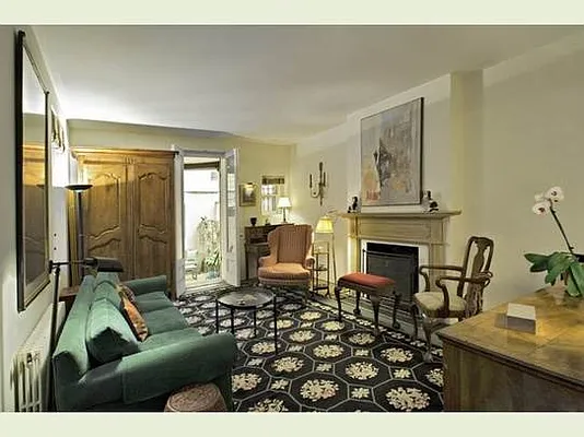 Sold by Stribling | media 5