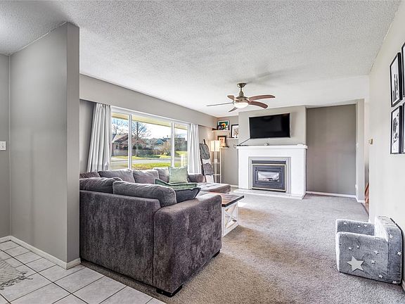 4th image of 98 Oregon Rd