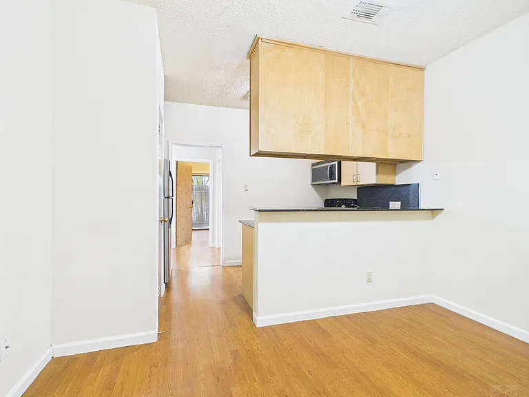 2815 Rio Grande St #109 — Photo 6