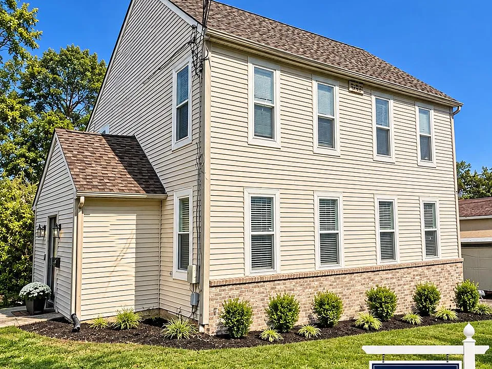 35 W Lakeview Ave #A
