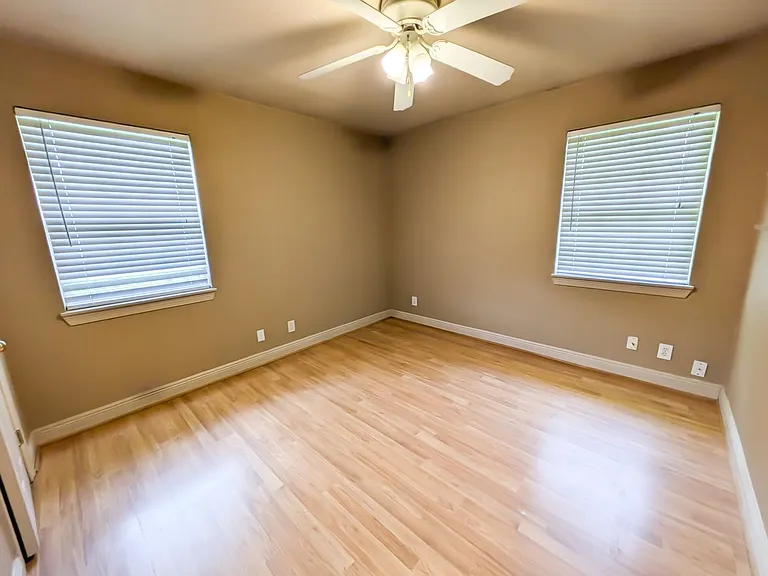 5031 Simpson Ave — Photo 19