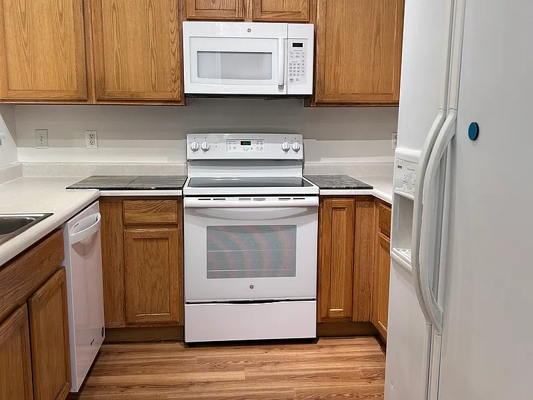 2855 Rock Creek Cir #235 — Photo 8