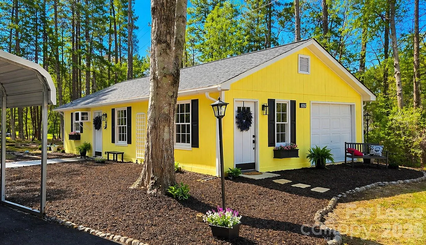 1 bed, 1.0 bath, 900 sqft, $1,850 — Photo 1