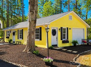 2736 Miranda Rd, Charlotte, NC 28216