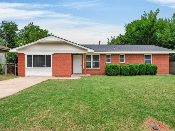 9629 Harmony Dr, Midwest City, OK 73130