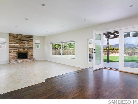4th image of 530 Seaview Pl