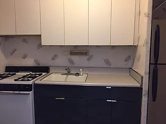 Rented by R New York