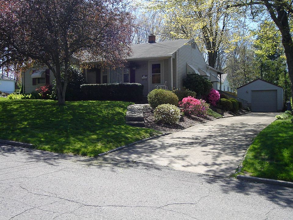 1st image of 1021 Barclay St