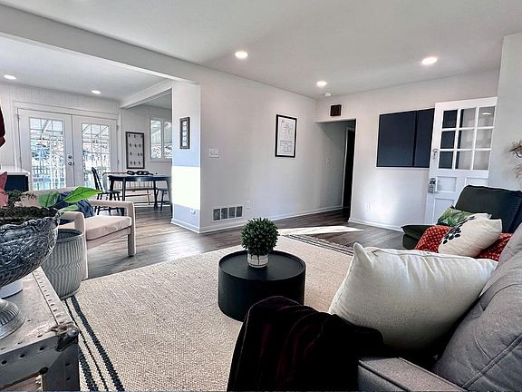 4th image of 8802 Ashford Rd