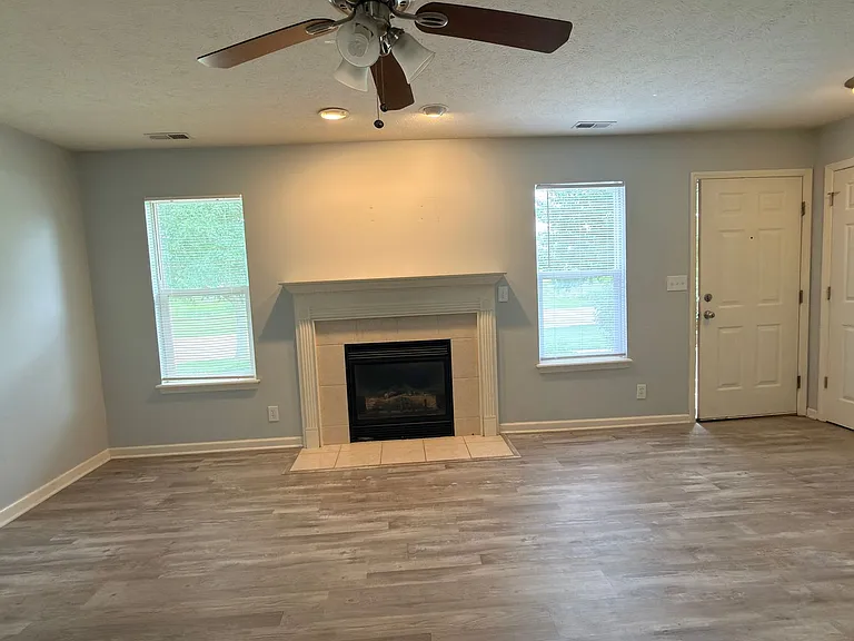 3221 Kildaire Dr #2B — Photo 4