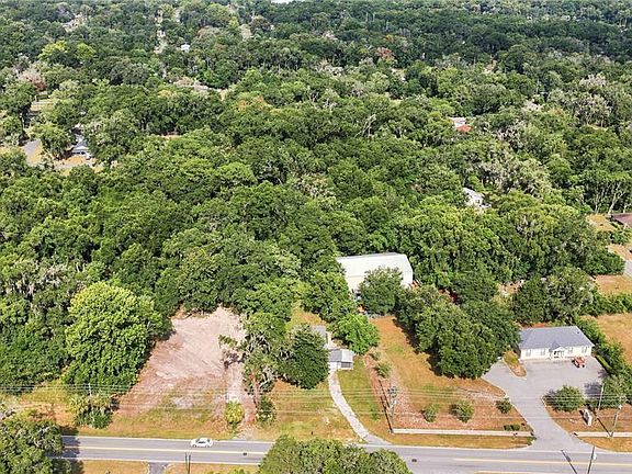2nd image of 2107 NE 8TH ROAD