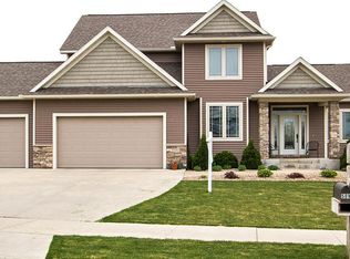 5092 Scenic View Dr SW, Rochester, MN 55902