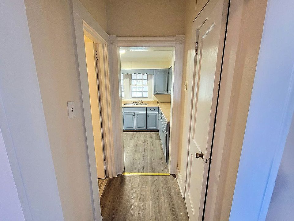 2nd image of 42 Baltimore Ave