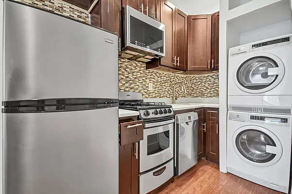 Rented by Compass | media 20