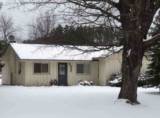 2996 W 14th Rd, Mesick, MI 49668