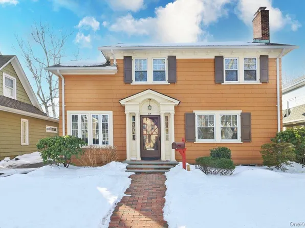 68 Hudson Road, Floral Park, NY 11001