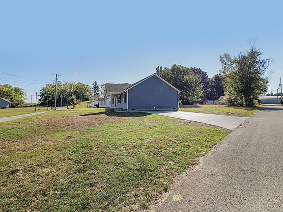 3rd image of 116 Joy Ave