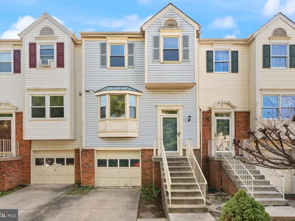 3733 Roxbury Ln, Alexandria, VA 22309