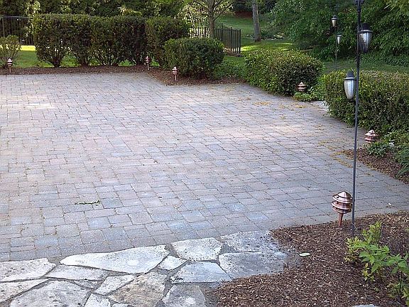 4th image of 2252 Applebrook Dr