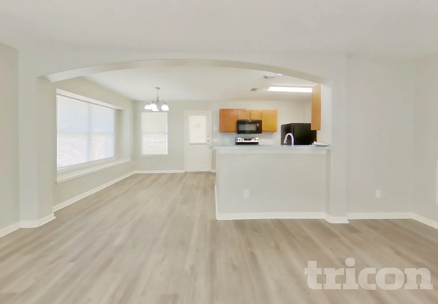 5473 N Buffalo Circle Willis TX — Photo 2