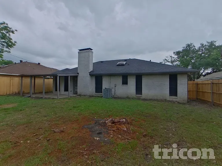 3910 Lillie St — Photo 18