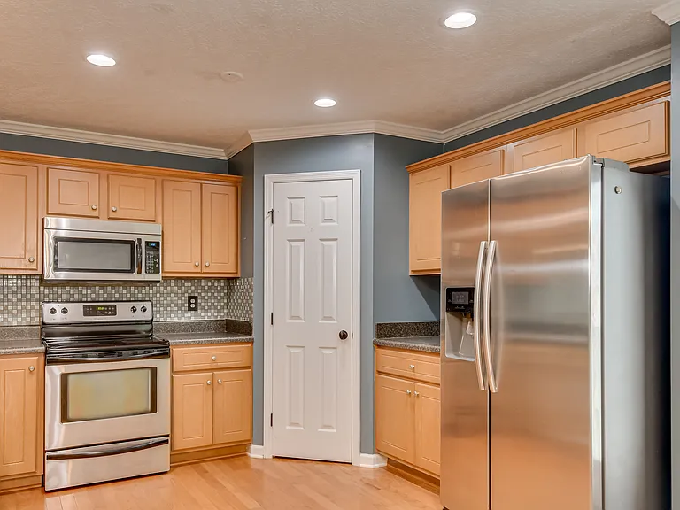 223 Old Berzelia Rd — Photo 23