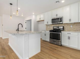 37128 N Yellowstone Dr, San Tan Valley, AZ 85140