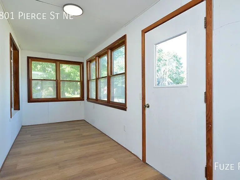 1801 Pierce St NE — Photo 2