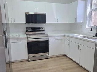 129 Riverwalk Cir, Fort Lauderdale, FL 33326