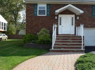 45 E Joseph St, Moonachie, NJ 07074
