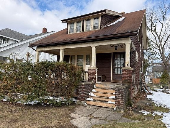 2nd image of 152 Congress Ave