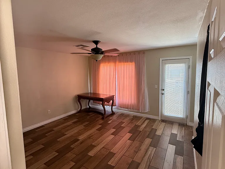 9589 Villa Adastra Ave — Photo 7