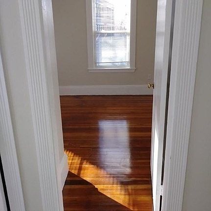 4th image of 18 Holland Ave APT 4