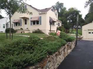 1921 S 39th St, Saint Joseph, MO 64507