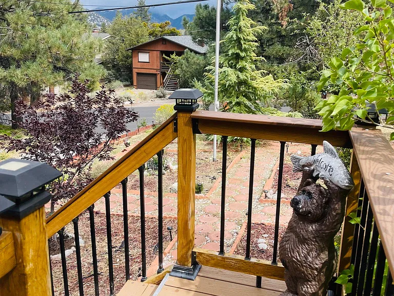 2029 Freeman Dr — Photo 3