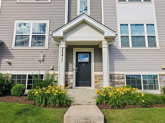 2nd image of 2241 Sassafras Way