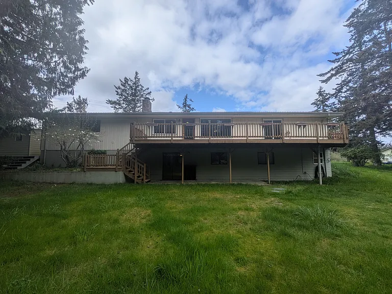 2421 Hastings Ave W — Photo 21