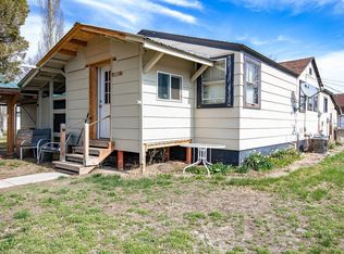 325 N 7th Ave, Forsyth, MT 59327